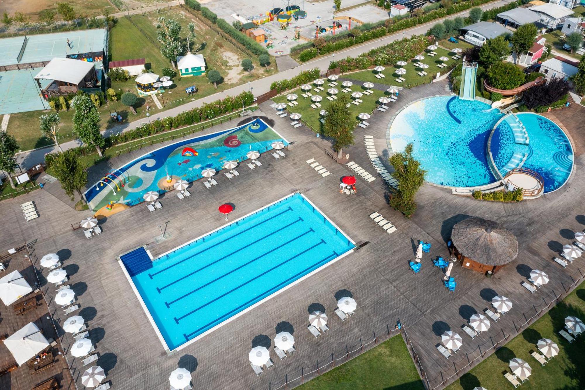 فندق Club Del Sole Spina Family Collection ليدو دي سبينا المظهر الخارجي الصورة